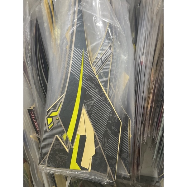 STIKER STRIPING MOTOR MIO M3 2018 GOLD LIS STABILO