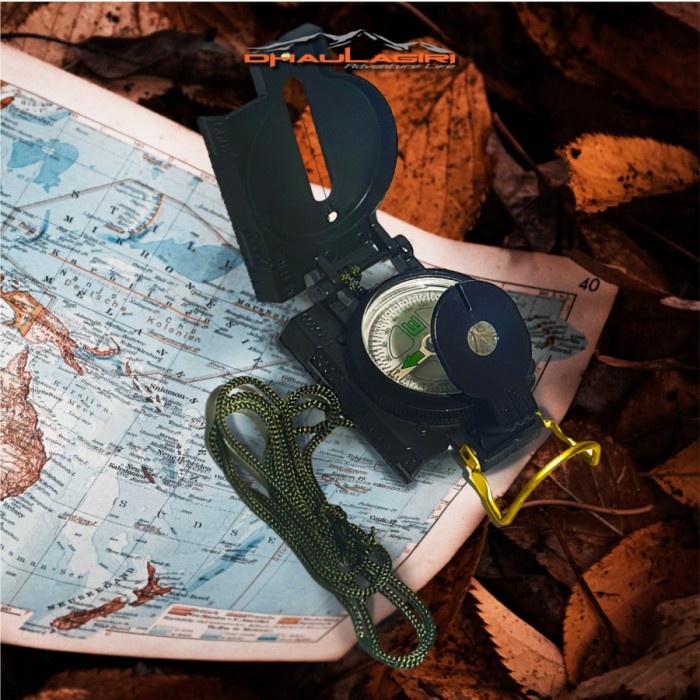 Kompas Kompas Besi ( Kompas Bidik )