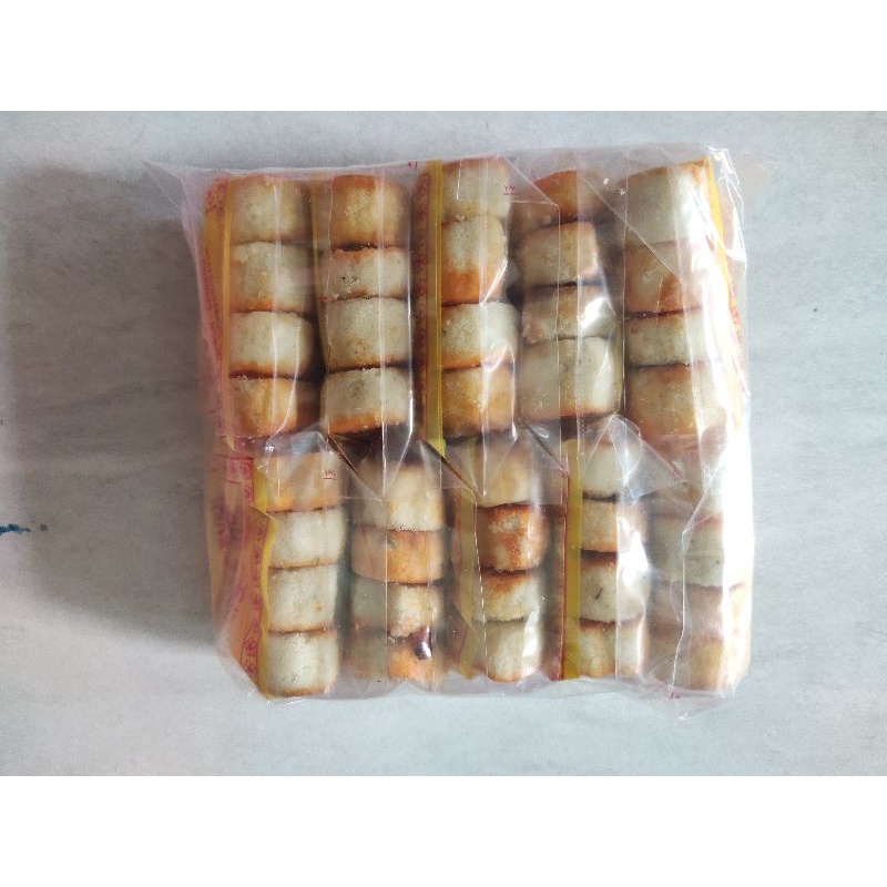 

Roti Kacang Mini / Roti Kacang Jajan Jaman Dulu / Kue Kering / Kue Mini / Roti Kacang Abdul Rosid isi 10pcs