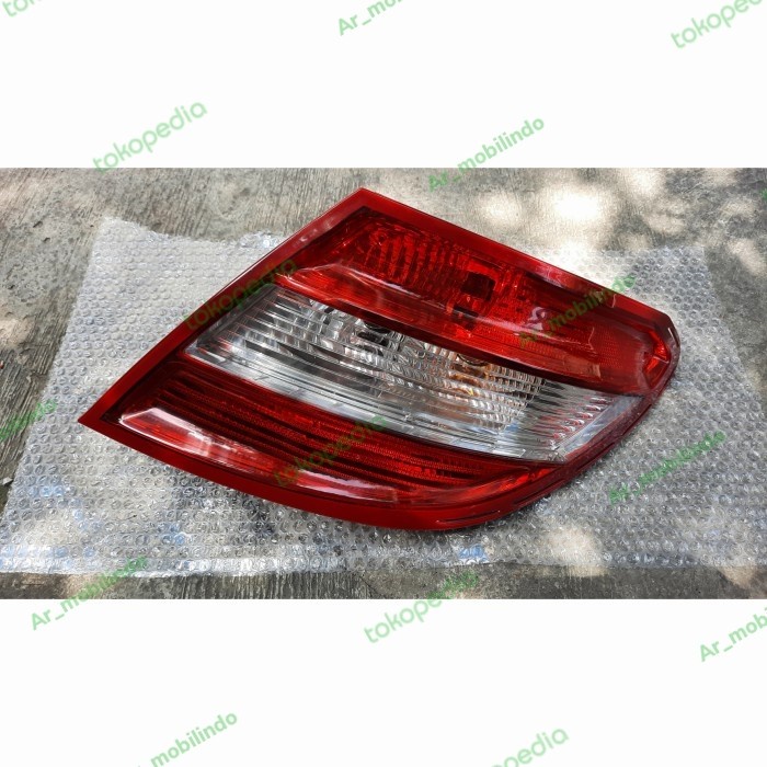 {BEKAS} stoplamp mercedes benz c class w204 lampu belakang mercy w204 Limited