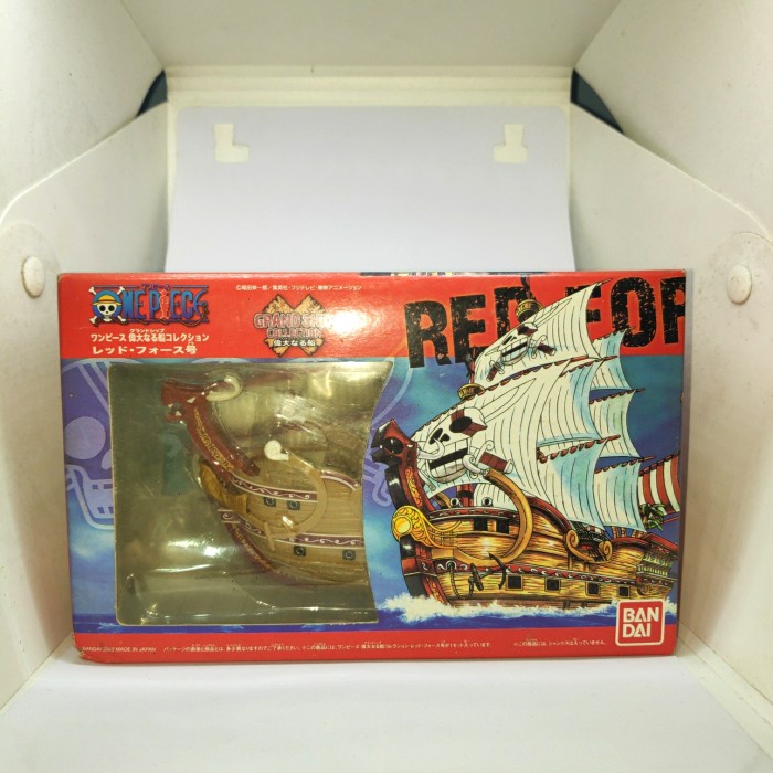 One Piece Grand Ship Collection Red Force plus 3 Minifigure Bandai