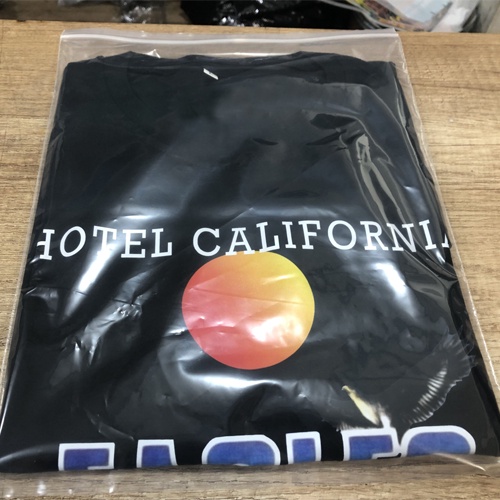 Kaos Eagles Band Hotel California Tour Band Tshirt 100% Cotton