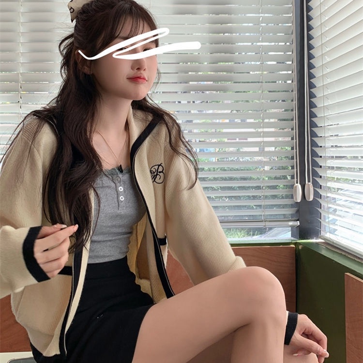 Red Versi Korea renda kamisol kecil perempuan musim panas gadis panas rasa desain ceruk kecantikan kembali slim fit di dalam dan di luar memakai kemeja bottoming