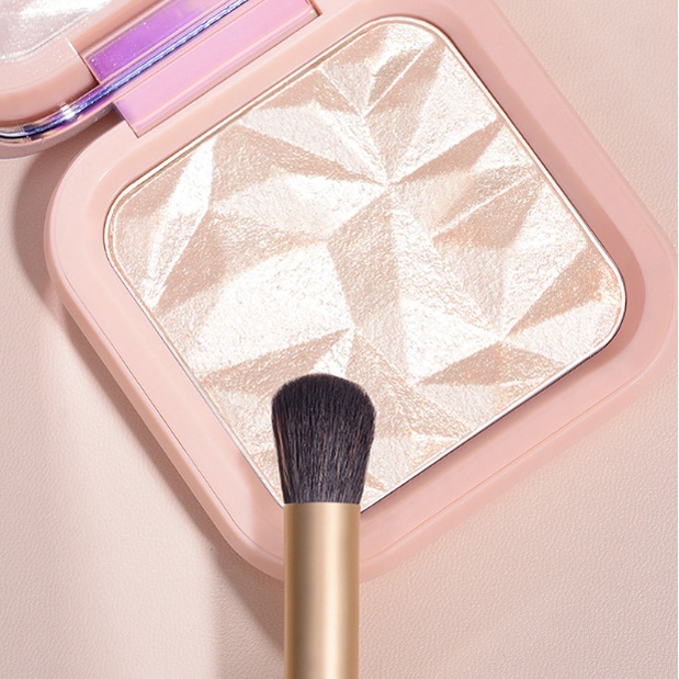 [COD Tangding] 1pc Kuas Makeup Rambut Lembut Portabel Flash Powder Highlight Brush Kecantikan Kosmetik Untuk Pemula