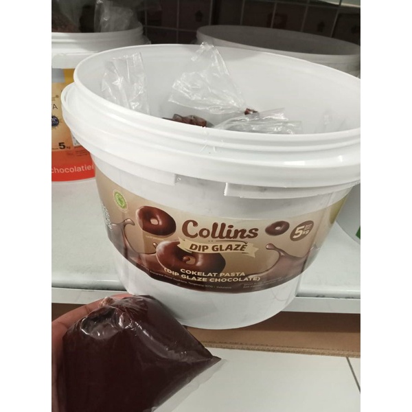 

Kiloan Dip Glaze Collins Coklat 250gr