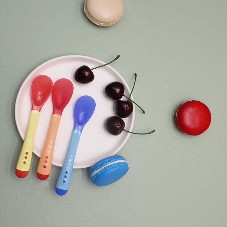 [EIKE] SENDOK DAN GARPU SILIKON BAYI SENSOR SUHU PANAS / SENDOK MAKAN BAYI FOOD GRADE / PERALATAN MAKAN BAYI