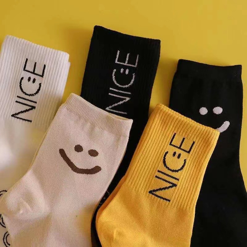 ⭐️𝐈𝐇𝐒 𝟓𝟖𝟕 𝐋𝐚𝐦𝐩𝐮𝐧𝐠⭐️Kaos Kaki Wanita Panjang Motif Nice Dan Smile Kaos Kaki Setinggi Betis Import