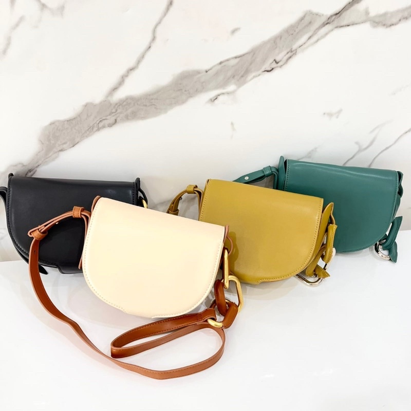 CnK CK1318 Slingbag | tas selempang charless n keithh c1318