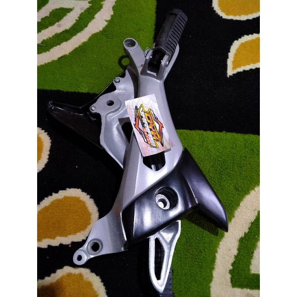 power dudukan step postep Foostep Supra X125 New Fostep belakang Supra X125 New