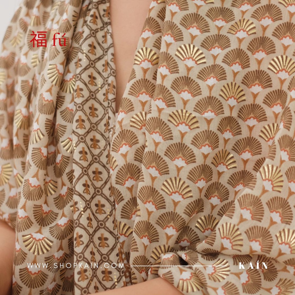 SHOPKAIN Shaan Shawl in Gold - 福 Fú Collection