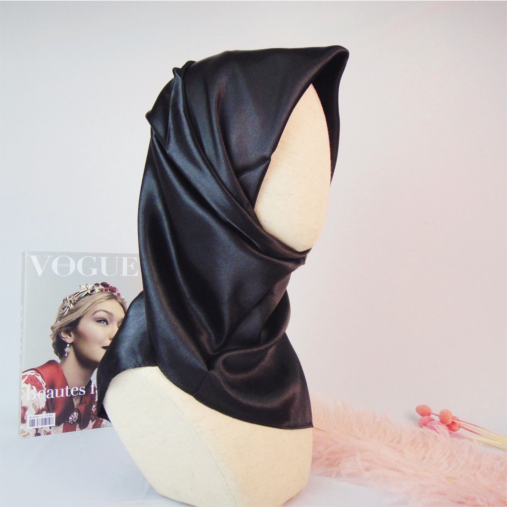 Paris Premium Voal // Paris Premium // Segi Empat Paris Polos // Monochrome Simple Hijab Fashion Muslim Hijab