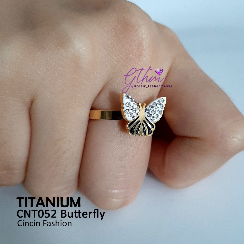 Cincin Titanium Butterfly Model Kasual Anti Karat bisa dipakai sehari-hari cnt052
