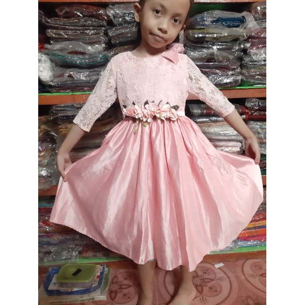 Gaun Brokat Peach Anak Usia 6 sd 8 tahun