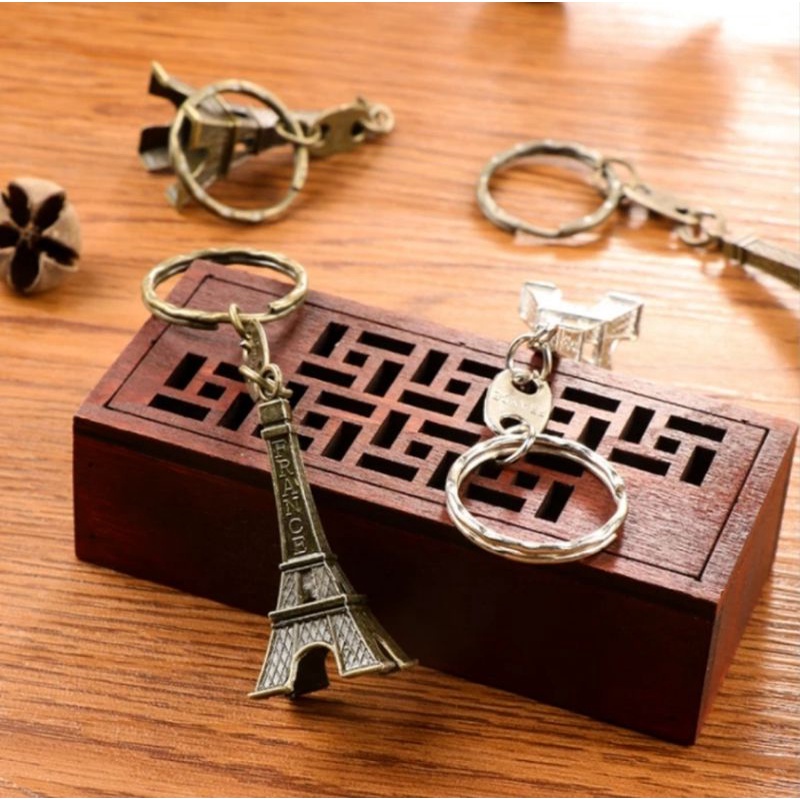 souvenir oleh oleh gantungan kunci eiffel paris keychain paris france perancis