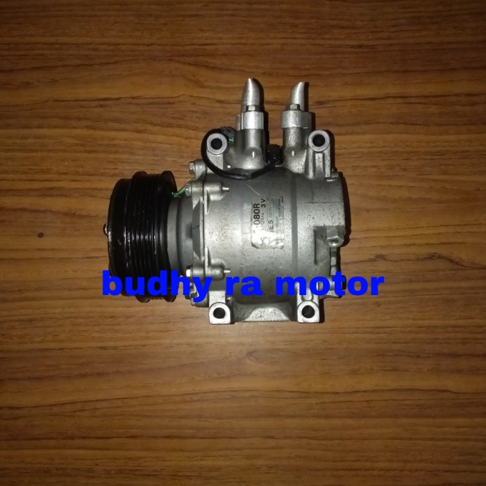 {BEKAS} kompresor ac compresor ac honda jazz city idsi atau vtec original Limited