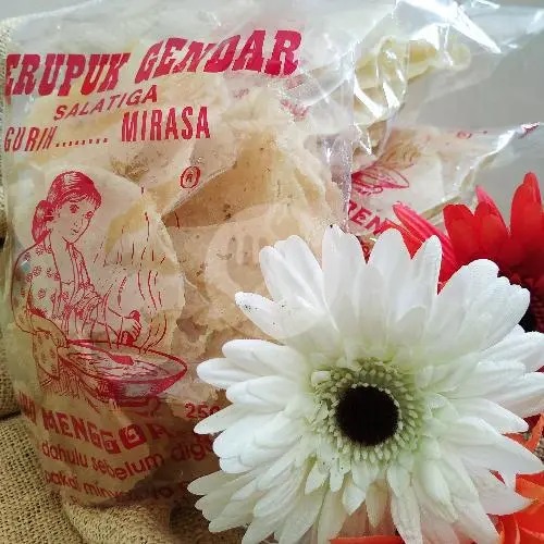 

Kerupuk Gendar Cap Ibu Menggoreng