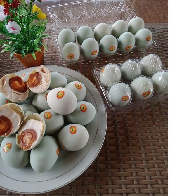 

PROMO[KI3]-(Paket Hemat) Telur Asin Masir dan berminyak ( isi 16 butir)