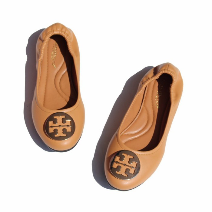 Flatshoes Tory Burch Minnie Travel Ballet Shoes - Sepatu Flat ROKU - Kuning, 37(T3I4) BISA COD Sepat