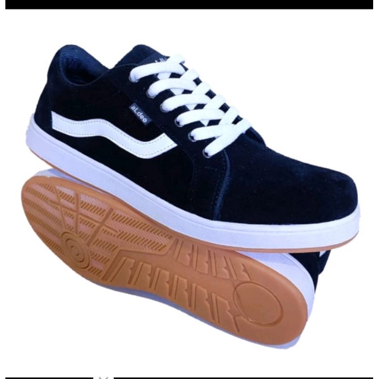 SEPATU VANS SEKOLAH KASUAL HITAM OLDSKOOL /PUTIH PRIA