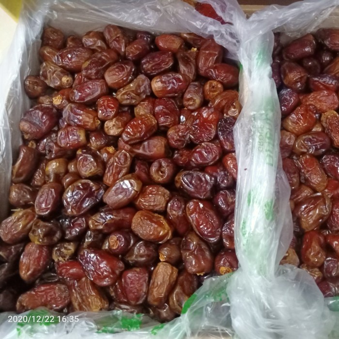 

Kurma Mesir Golden Valey 10kg Grosir