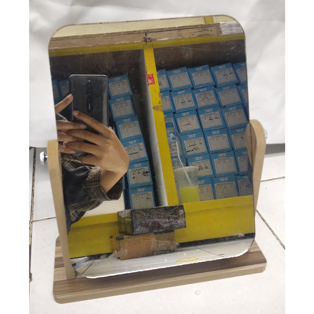 CERMIN IMPORT BAHAN KAYU LAPIS HPL MODEL KOTAK ETALASE CERMIN OPTIK PUTAR