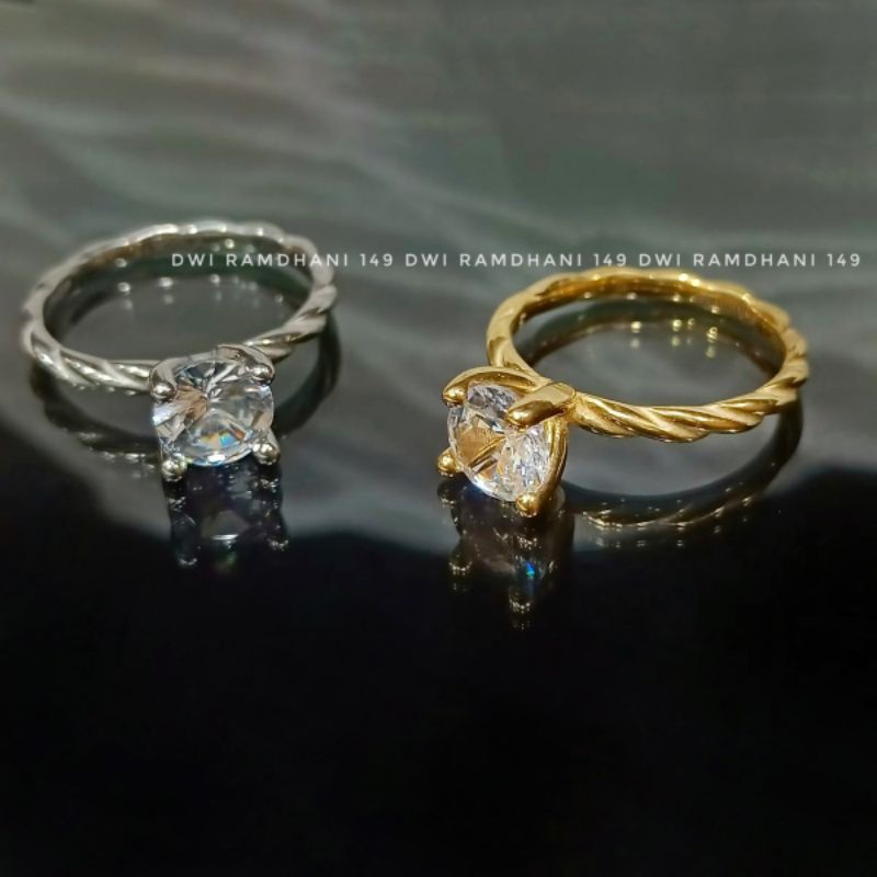 Cincin Wanita Titanium Diamond Ring Ulir Super Mewah