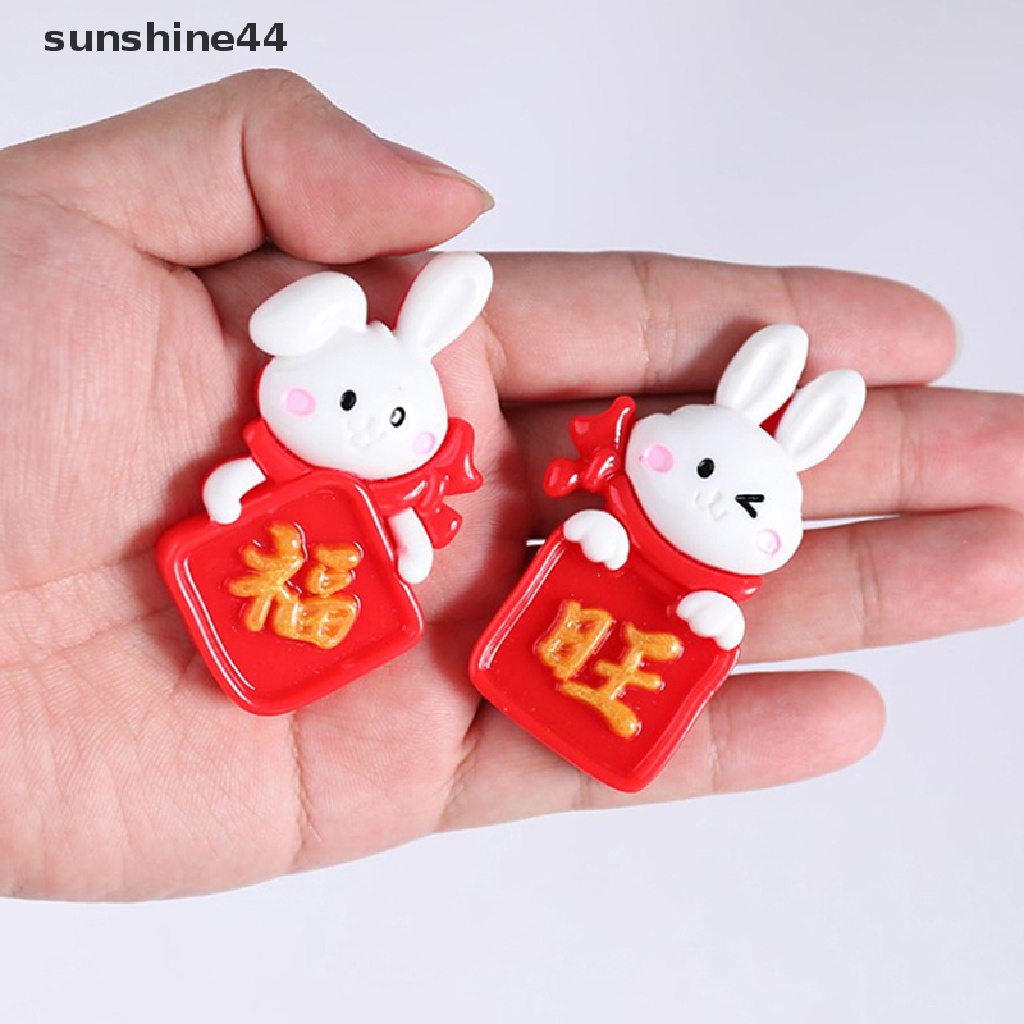 Sunshine Kartun Kelinci Memakai Tahun Baru Cina Merah Pakaian Pesona Hewan Lucu Liontin Flatback Resin DIY Anting-Anting Membuat Perhiasan Craft.