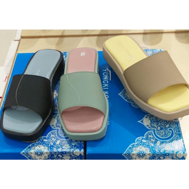 sandal wanita ringan empuk