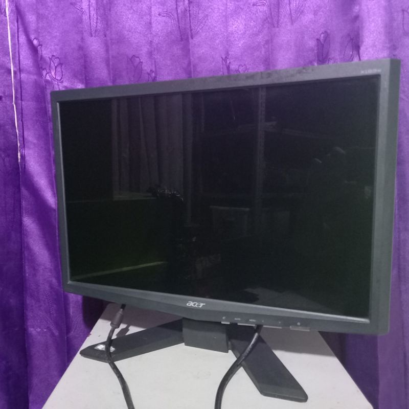 LED LCD Monitor PC Komputer CCTV Dekstop 19 inch Wide Garansi Murah Siap Pakai