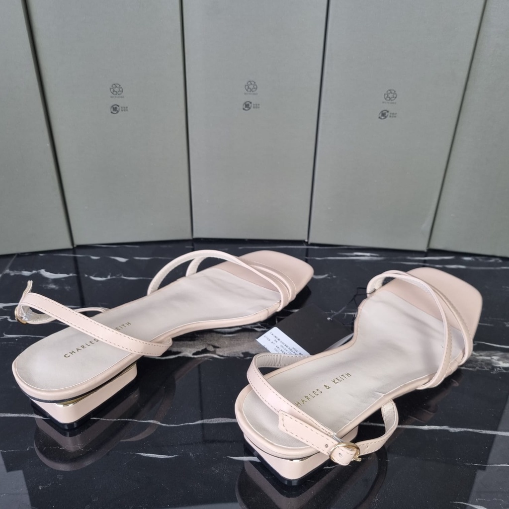 SANDAL FLAT 3 CM C009