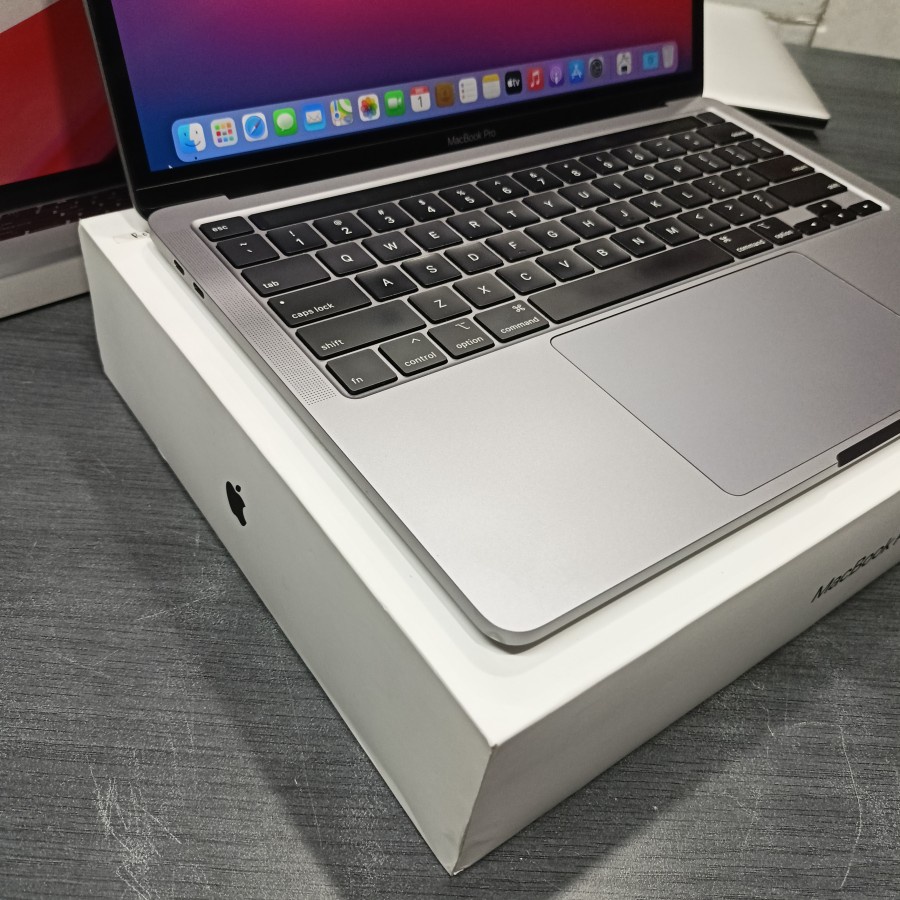 (FREE CASE) Macbook pro Retina 13 INCH 2020 ram 16gb core i5/i7 ssd 256gb/512gb Second Original Berkualitas Harga Ekonomis