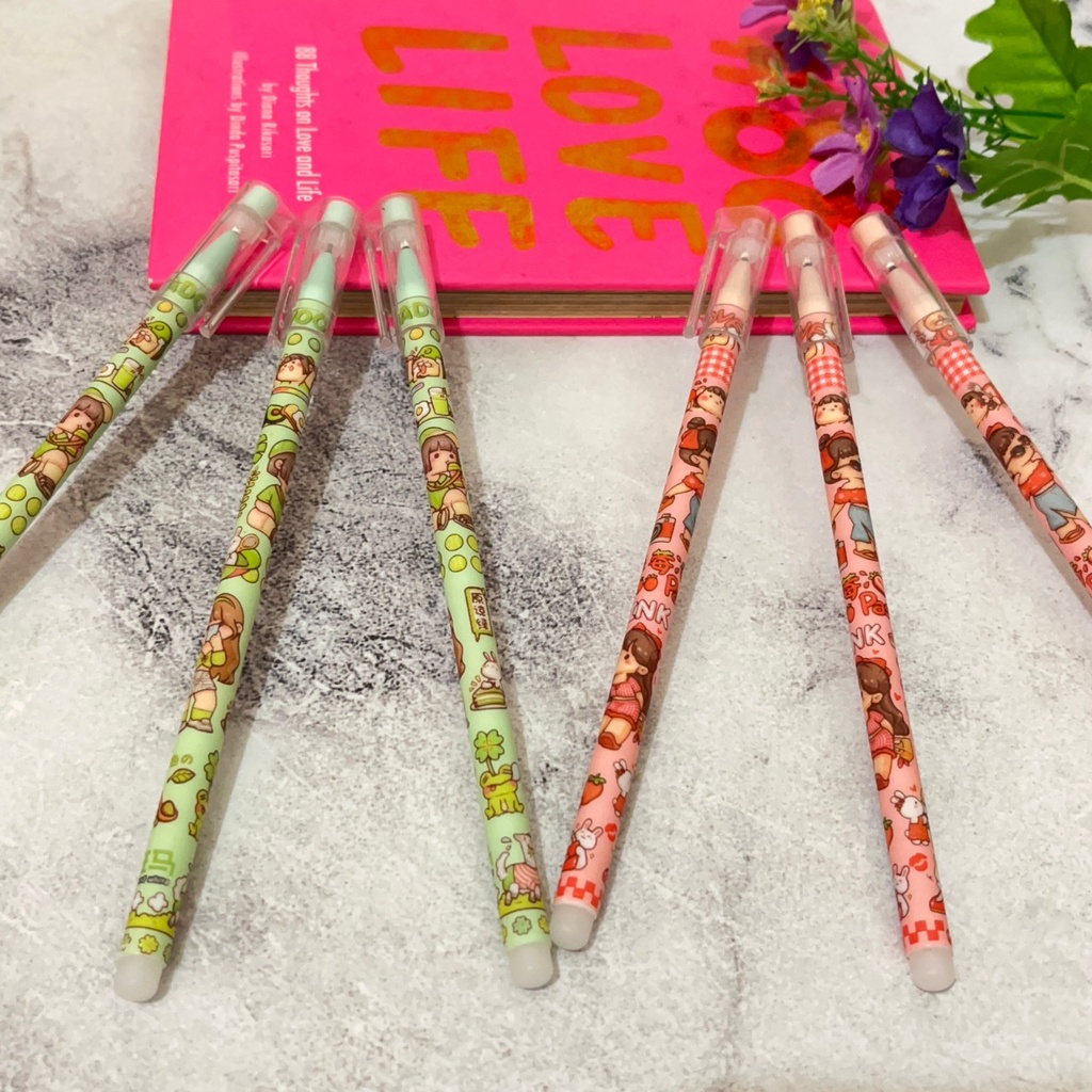 

PULPEN ERASABLE BISA DIHAPUS MOTIF LITTLE GIRL TINTA HITAM SUPER IMUT PEN GEL GAMBAR CEWEK CUTE BANGET ALAT TULIS SEKOLAH ANAK-ANAK TERLENGKAP KUALITAS TERBAIK BISA COD