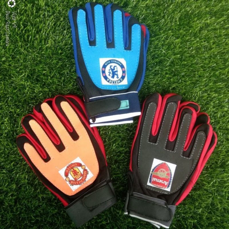 Sarung Tangan Kiper Anak Sepak Bola Junior Gloves Goalkeeper Sepakbola Logo Klub Club dan Timnas Garuda Glove Soccer Football Futsal