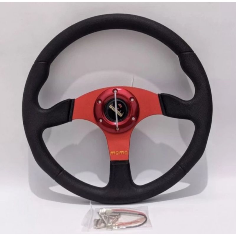 Stir Racing mobil Momo