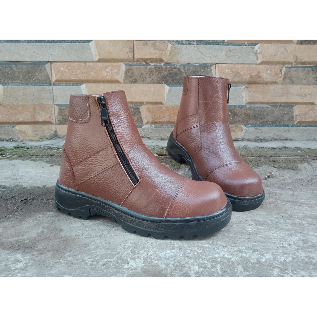 sepatu safety pria resleting kulit / sepatu ujung besi model resleting kulit asli