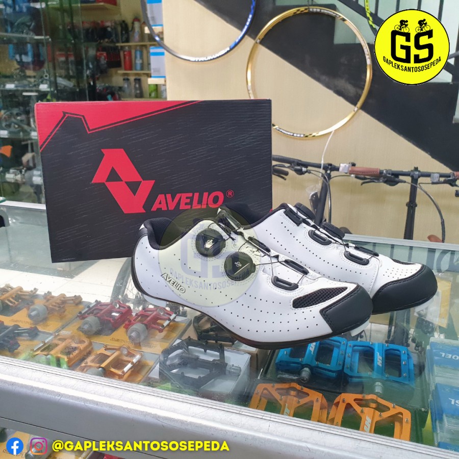 Sepatu Roadbike Avelio Sepatu Sepeda Cleat White