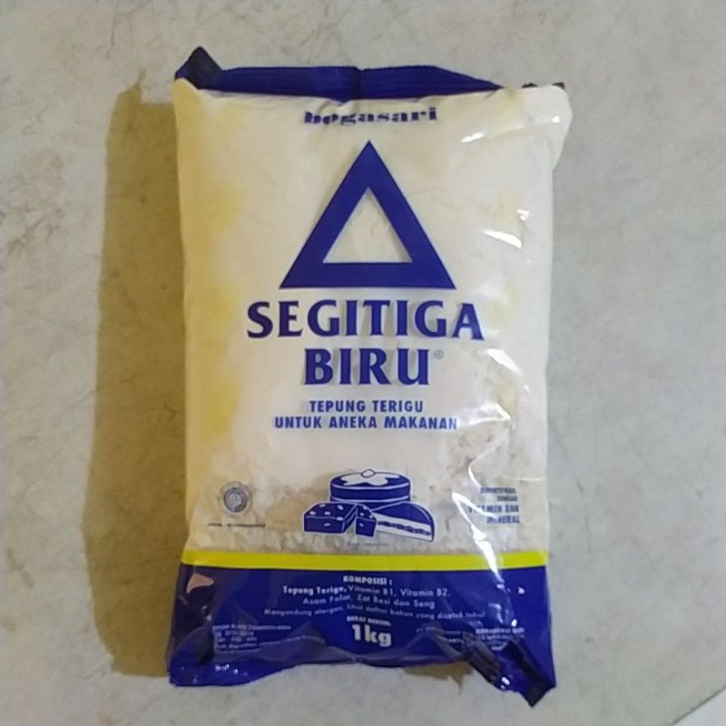 

tepung Segitiga Biru ekonomis 1kg