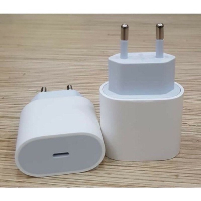 Batok Charger Type C 20 W