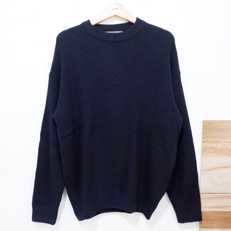 Crewneck Knit Rajut “8second” Black | Second Preloved Branded Original