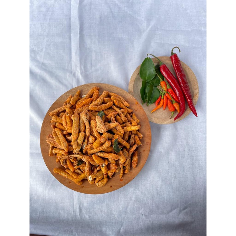 Basreng stik pedas 250 grm daun jeruk kualitas premium camilan pedas lidah bakso goreng kemasan
