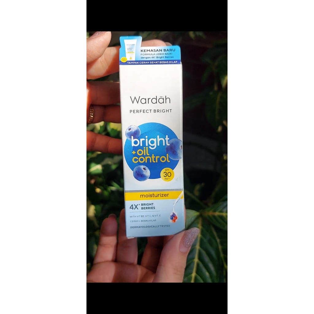 Wardah perfect bright bright+oil control SPF 30 PA+++ moisturizer