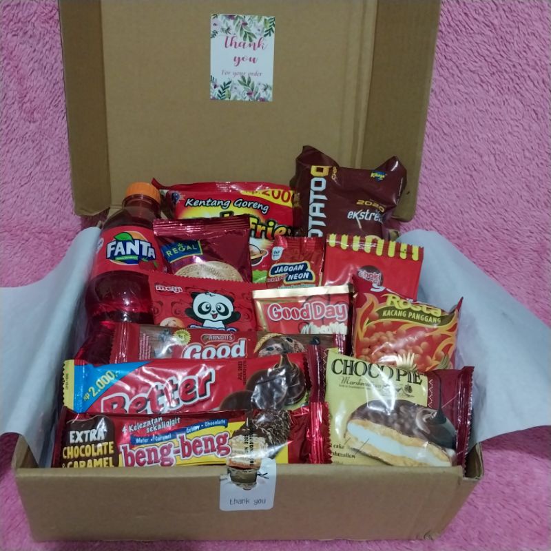 

Hampers Snack Ulang Tahun, Wisuda dll