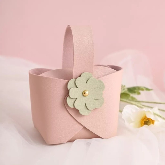 

Terlaris ✨ - Batcha Bag / Packaging Natal Cookies / Kotak Hampers Christmas Dessert 2.1.23