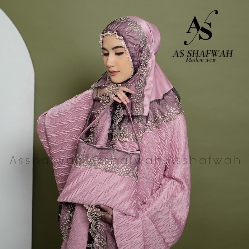 Mukena Jumbo Nayla Plisket Renda Turki