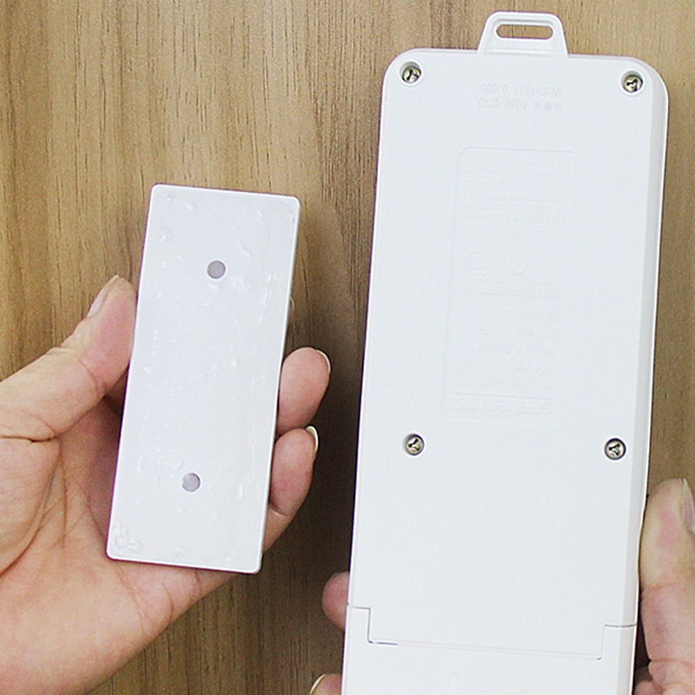ღ Self-Adhesive Socket Fixer Kuku Gratis Plug Rak Pemegang Dinding Plug Stiker Sucker Tanpa Jejak Socket penyimpanan Rumah Organizer Kabel Rak