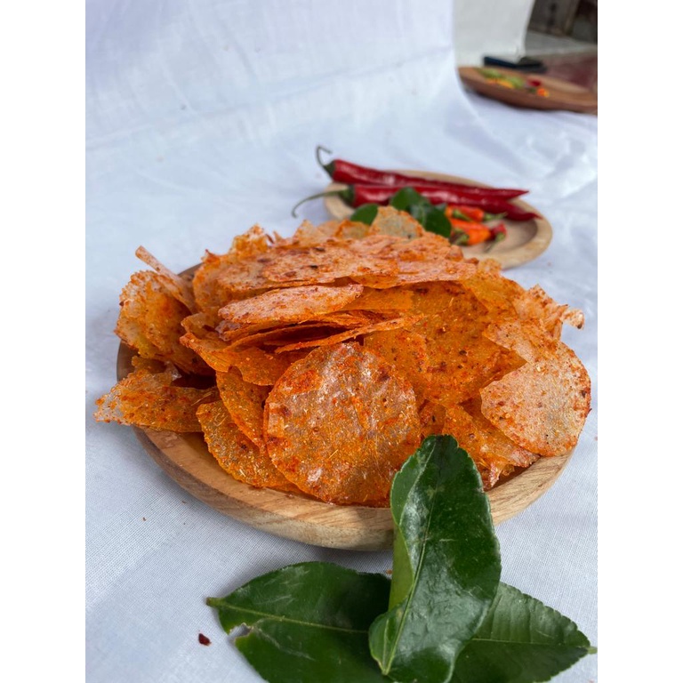 keripik Kaca Viral Pedas Daun Jeruk Camilan Kripca Kripik khas Ciamis 1kg