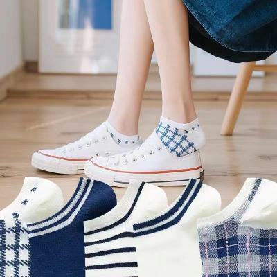 ⭐️𝐈𝐇𝐒 𝟔𝟐𝟑 𝐋𝐚𝐦𝐩𝐮𝐧𝐠⭐️Kaos Kaki Pria Wanita Motif Garis Kaos Kaki Pendek Japanese Style Ankle Socks