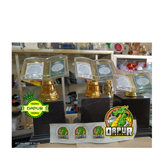 PIALA SET QURAN