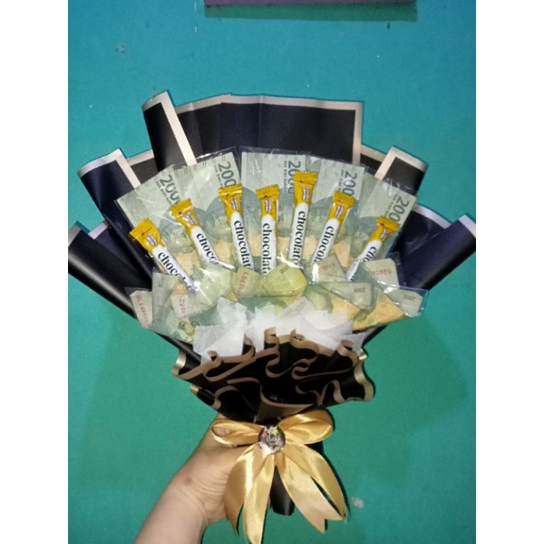 

BUCKET UANG ASLI TERMURAH FREE CHOCOLATOS/HADIAH/GURU/ULTAH DLL