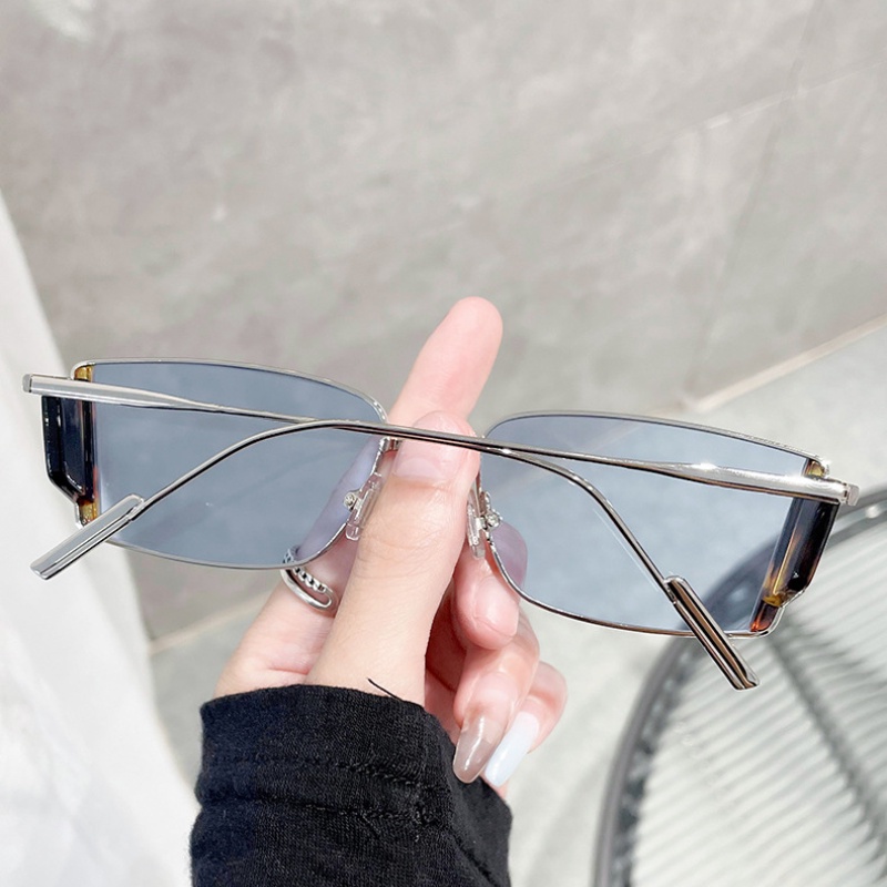 Kacamata Hitam Lensa Hip Hop Ocean Kacamata Bingkai Kecil Metal Untuk Pria Dan Wanita